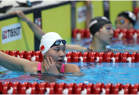 游泳——女子200米仰泳:中国选手柳雅欣夺冠