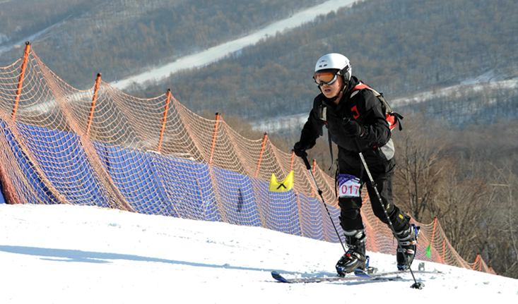 强化安全管理 守好冰雪经