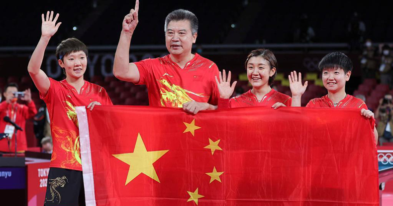 中国队夺得乒乓球女子团体金牌