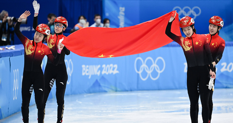 中國(guó)隊(duì)奪短道速滑女子3000米接力銅牌