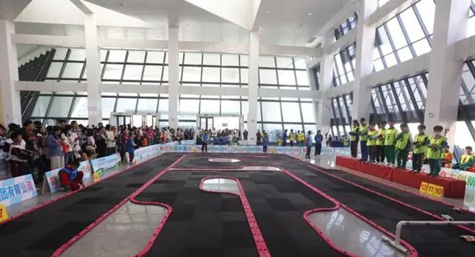1300人以上の選手が広東省車両模型選手権を競う